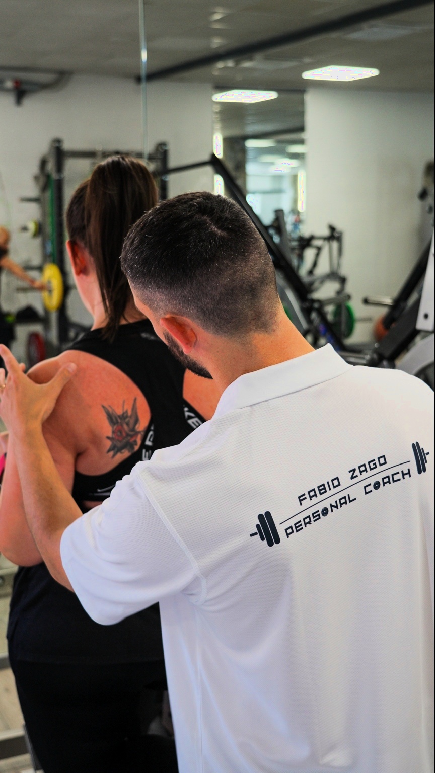 Coach Zago durante un check tecnico live con una cliente